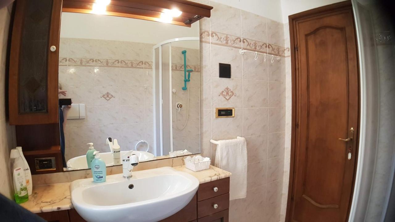 Apartamento La Casa Di Bonnie & Clyde Génova Exterior foto